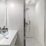 Boutique - Near Heroes Square & Metro - Free Secure Parking