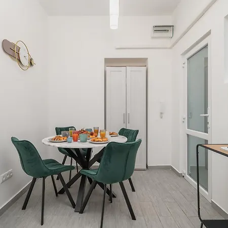 דירה Boutique - Near Heroes Square & Metro - Free Secure Parking *