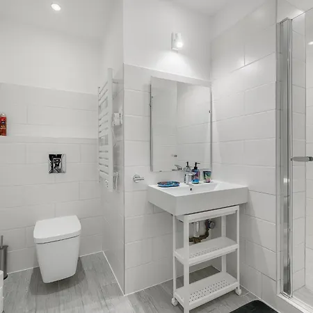 Boutique - Near Heroes Square & Metro - Free Secure Parking Apartman